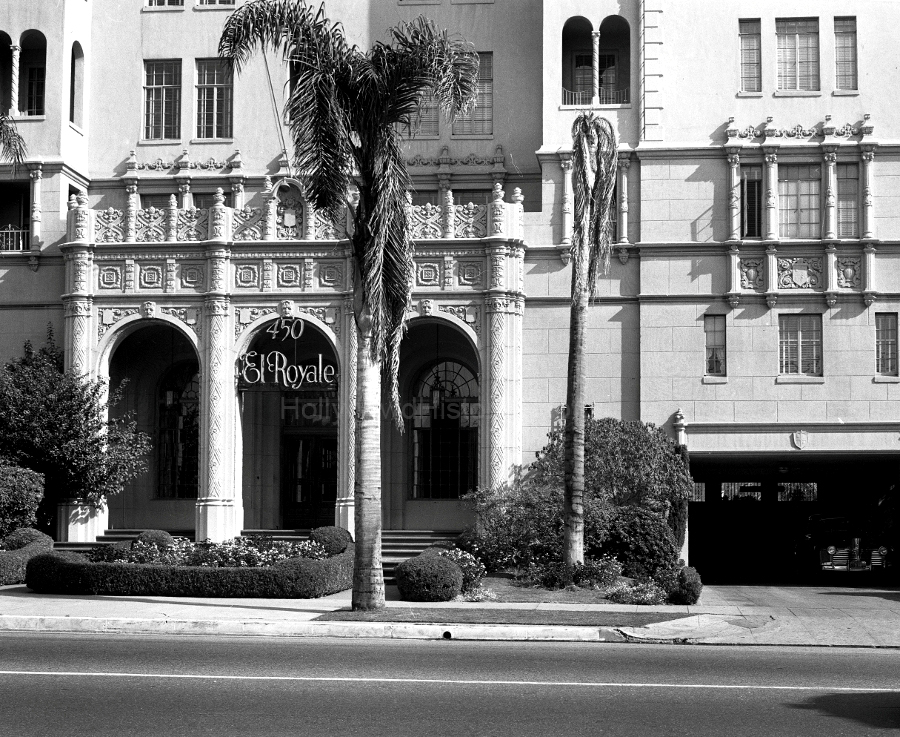 El Royale Apts. 1940 WM.jpg